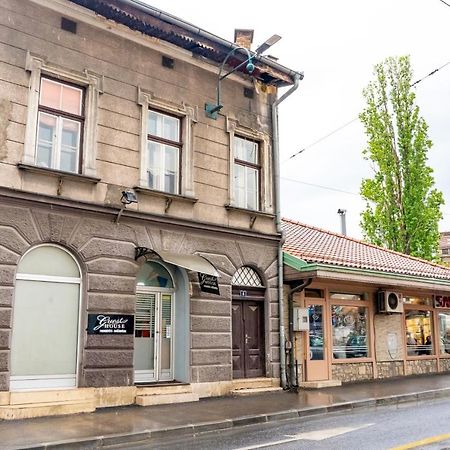Bascarsija Guesthouse - Private Bath, Tv & Aircon サラエヴォ エクステリア 写真