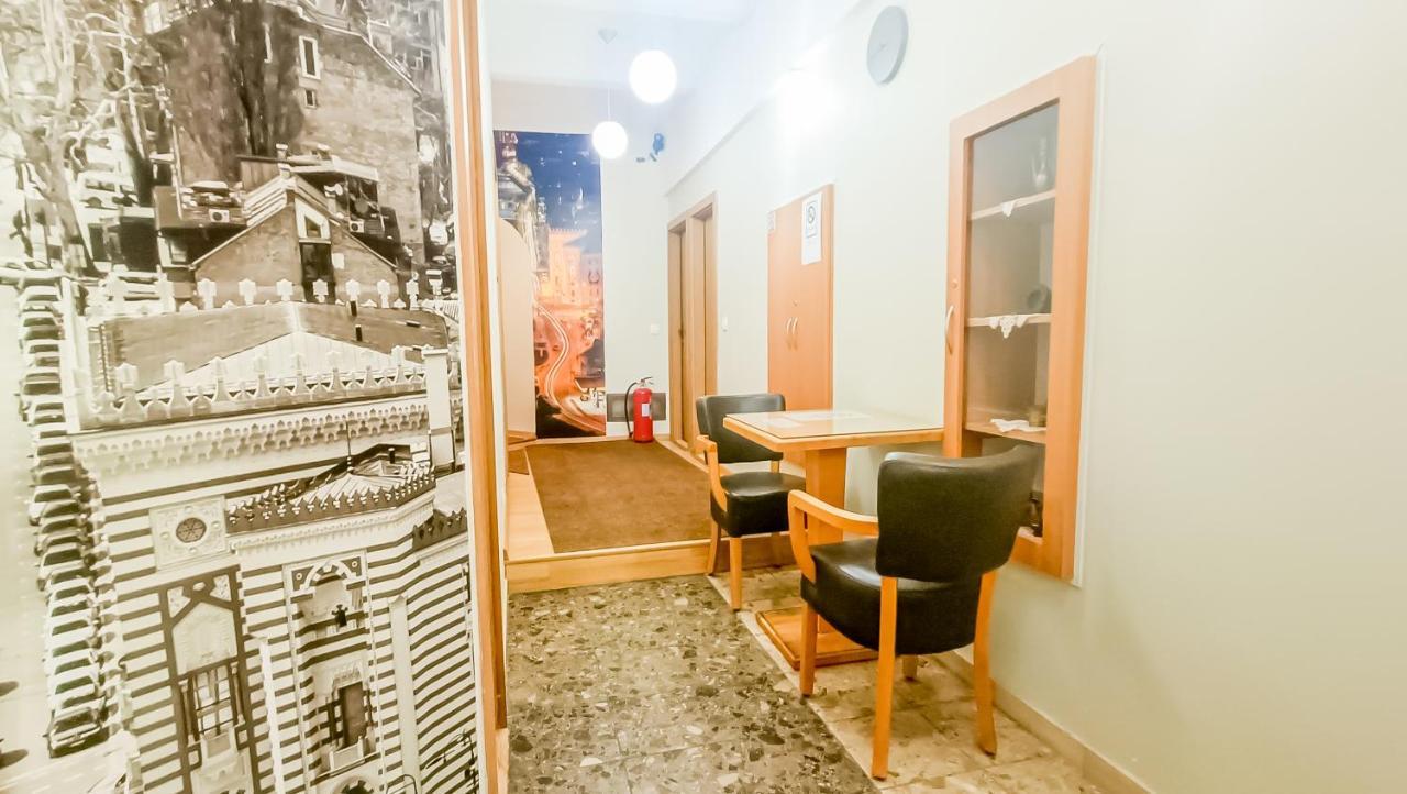 Bascarsija Guesthouse - Private Bath, Tv & Aircon サラエヴォ エクステリア 写真