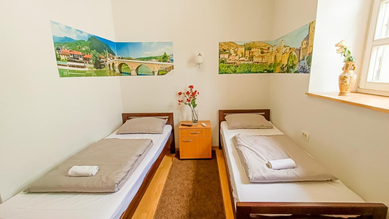 Bascarsija Guesthouse - Private Bath, Tv & Aircon サラエヴォ エクステリア 写真
