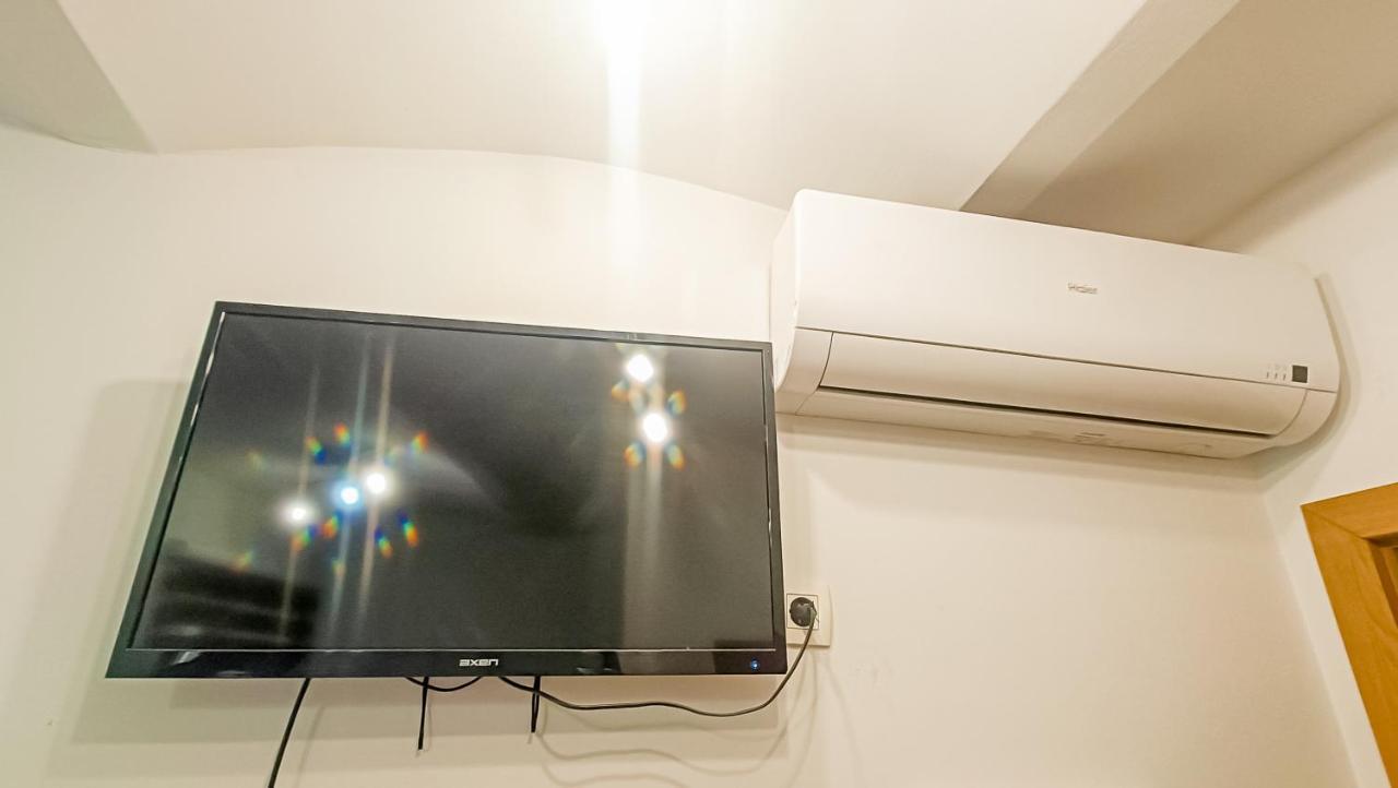 Bascarsija Guesthouse - Private Bath, Tv & Aircon サラエヴォ エクステリア 写真