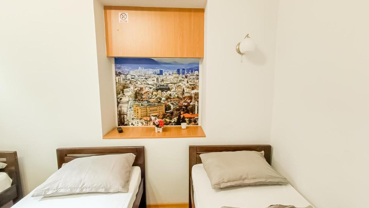 Bascarsija Guesthouse - Private Bath, Tv & Aircon サラエヴォ エクステリア 写真