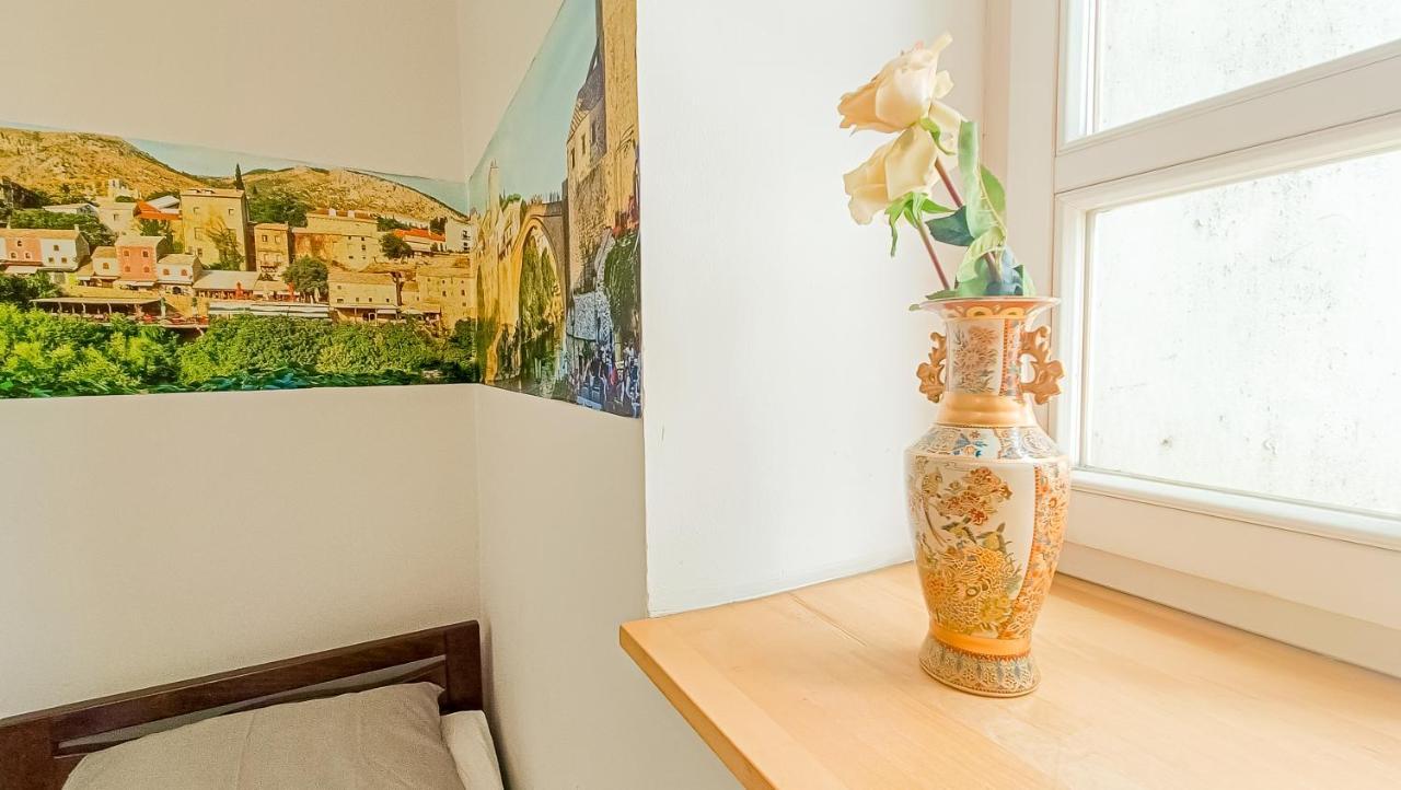 Bascarsija Guesthouse - Private Bath, Tv & Aircon サラエヴォ エクステリア 写真